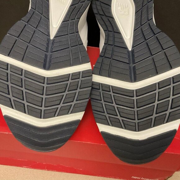 NEW! MEN’S NEW BALANCE 608v5 CROSS TRAINING SHOES. SIZE 10.5 (2E WIDE). NICE!!! main image 12